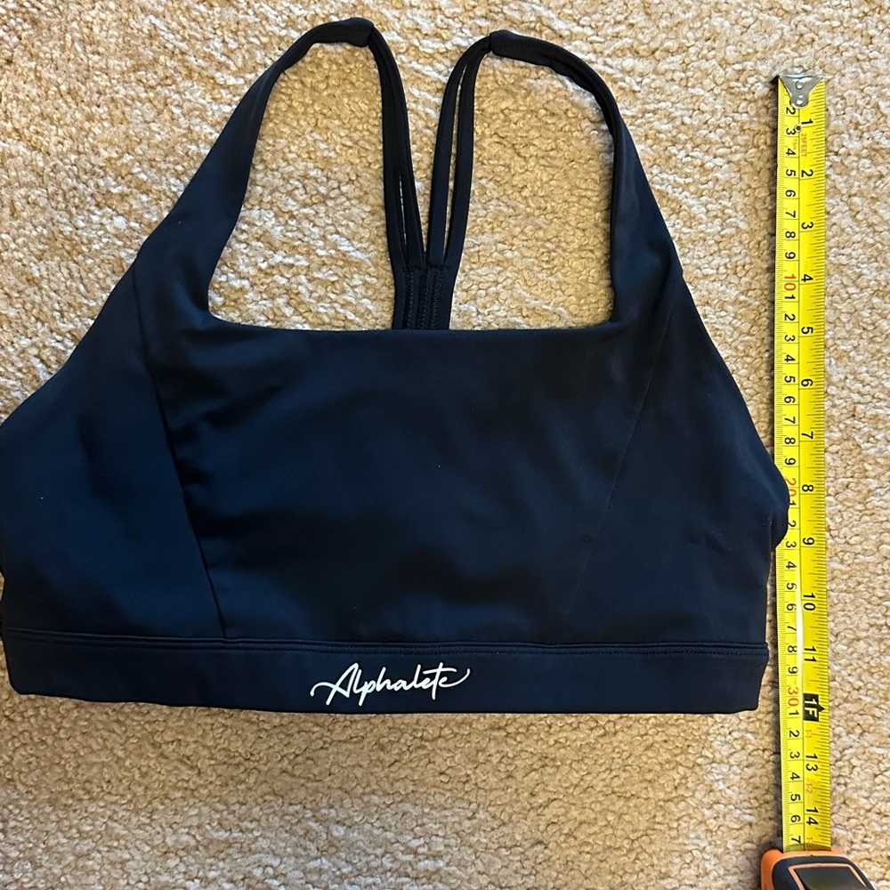 Alphalete Pulse Kinetic sports bra